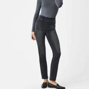 NWT Spanx Women's Pull-on Styling Straight Leg Jeans Vintage Black Size Small
